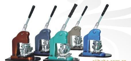 泰利普全新推出胸章機(jī)、個(gè)性工藝禮品胸章、鵬潤新款胸章機(jī)